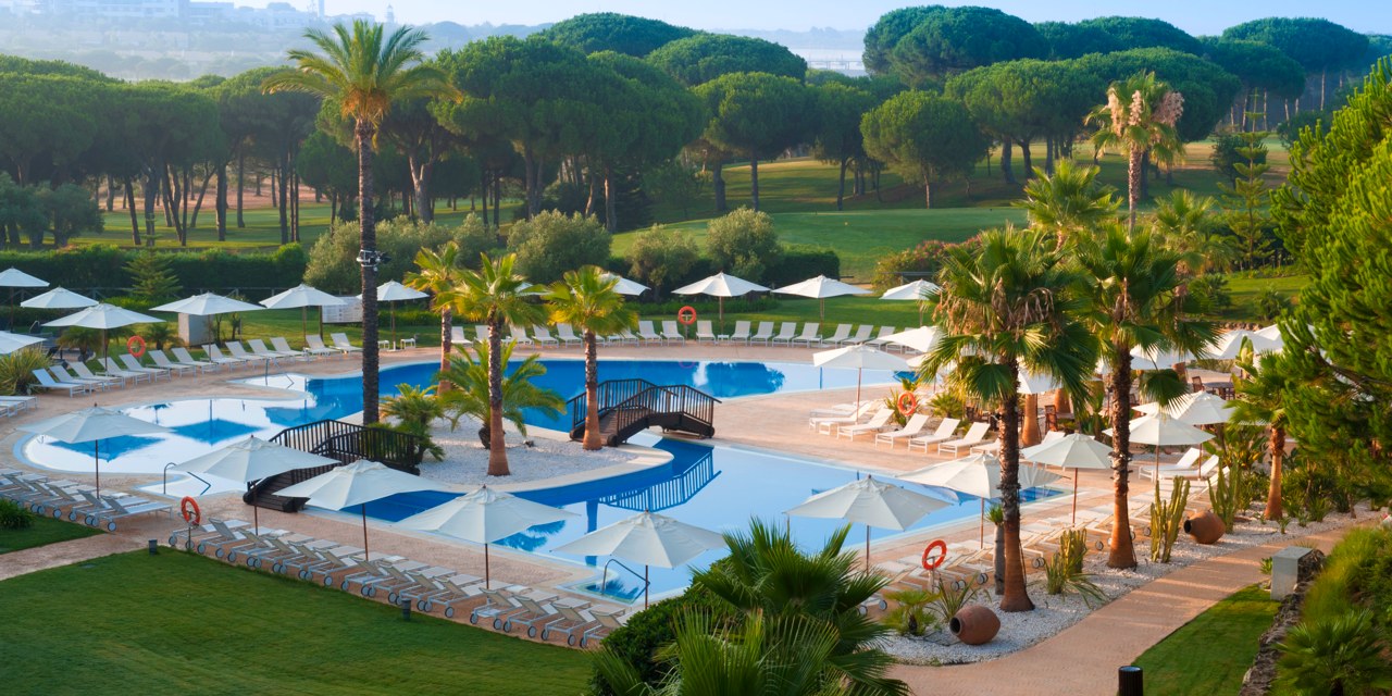 Golf-Expedition-Golf-reizen-Spanje-Regio-Barcelona-Precise-Golf-Resort-El-Rompido-pool