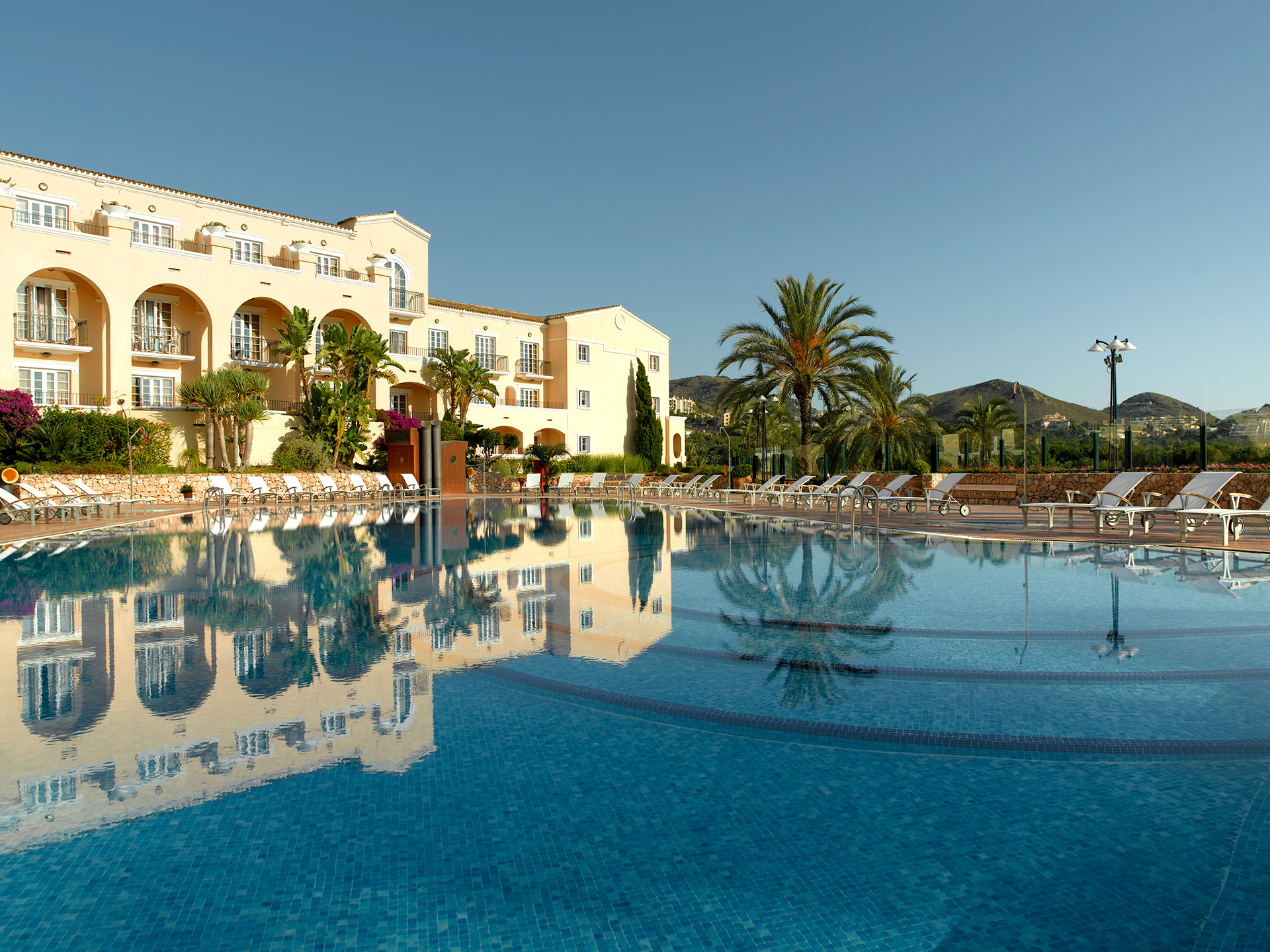 Golf-Expedition-Golf-reizen-Spanje-Regio-Valencia-Hotel-La-Manga-Club-pool