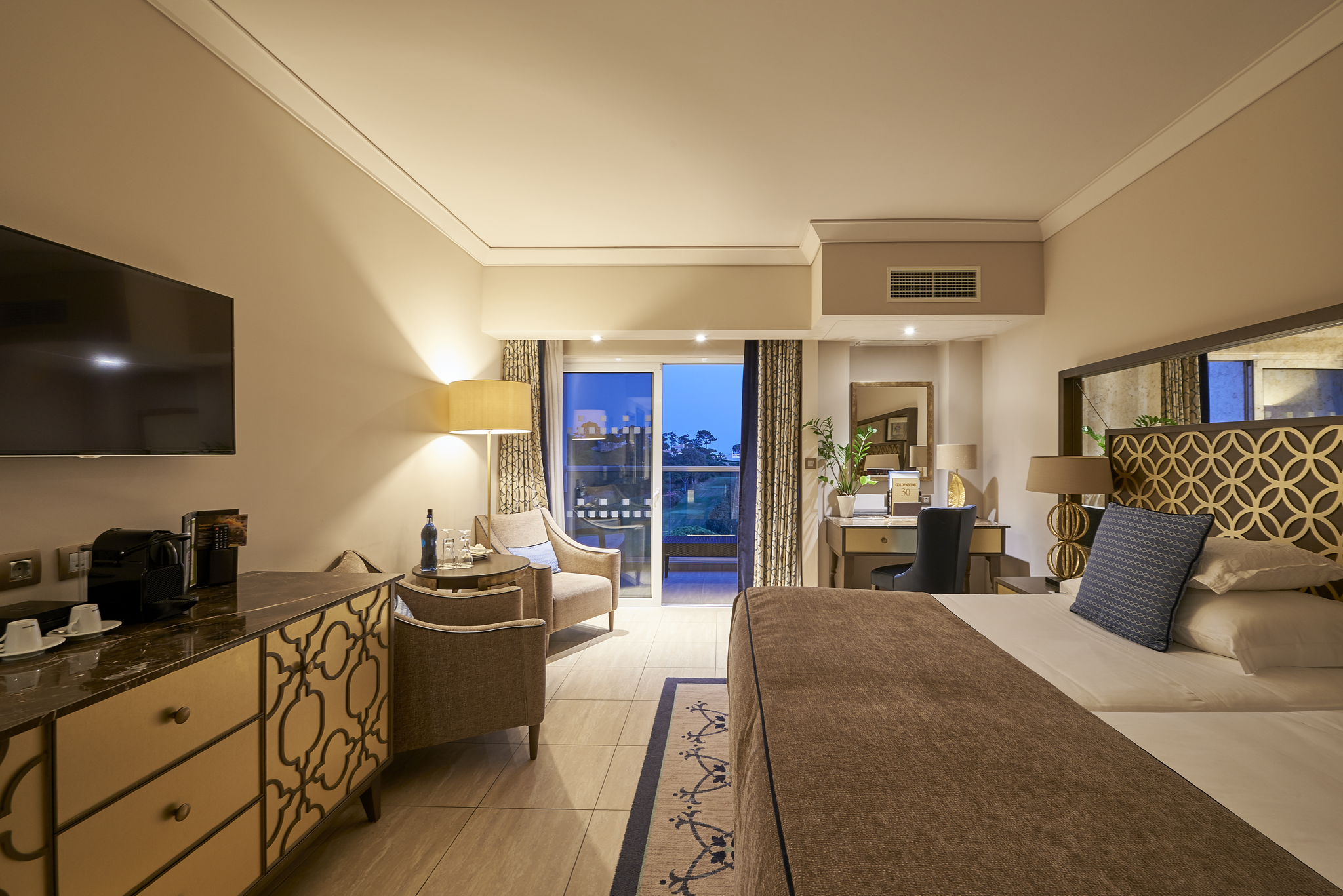 Golf-expedition-golfreizen-golfresort-Dona-Filipa-Hotel-appartement-bedroom-3