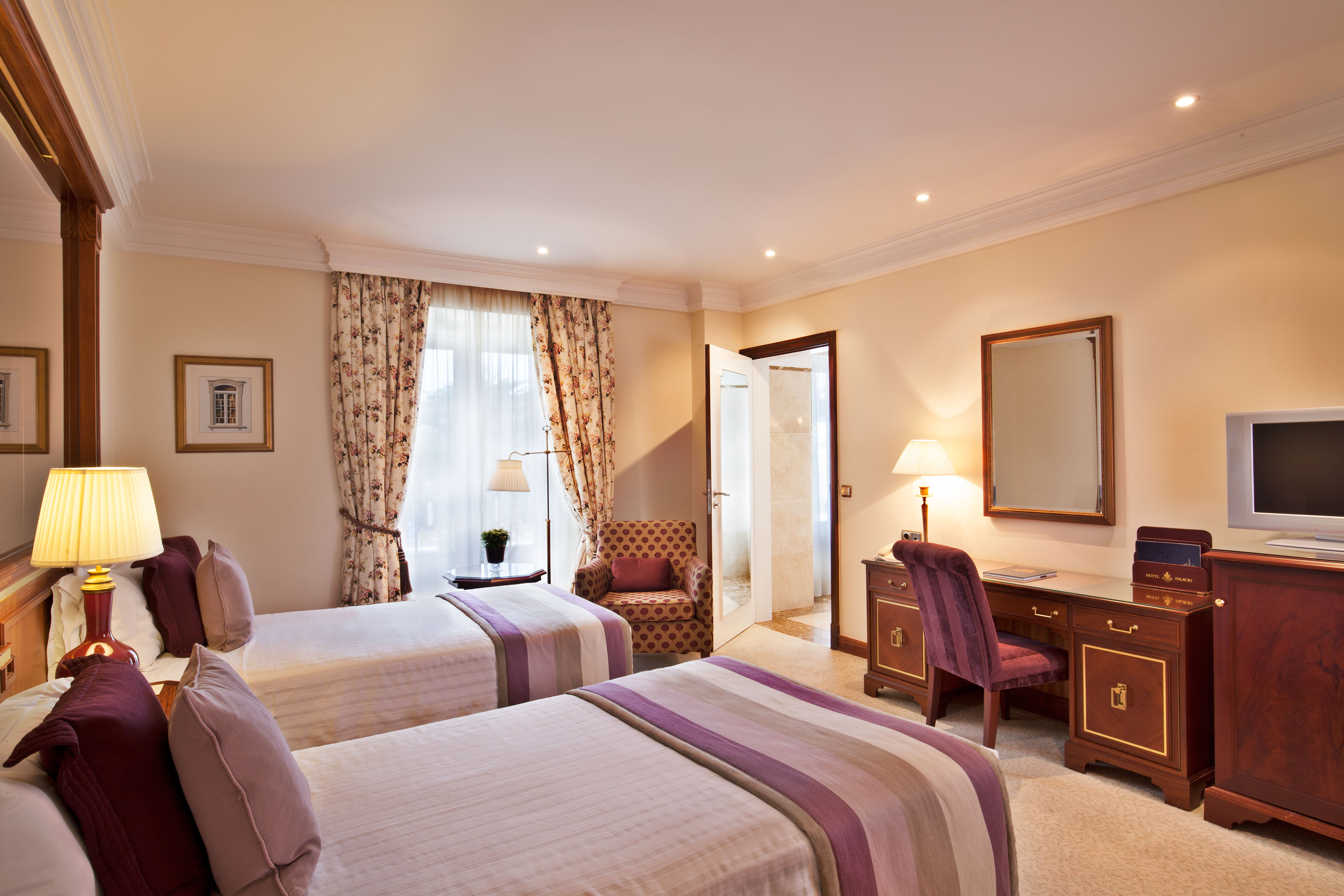 Golf-expedition-golfreizen-golfresort-Palacio-Estoril-Hotel-Golf-And-Spa-appartement-bedroom-5