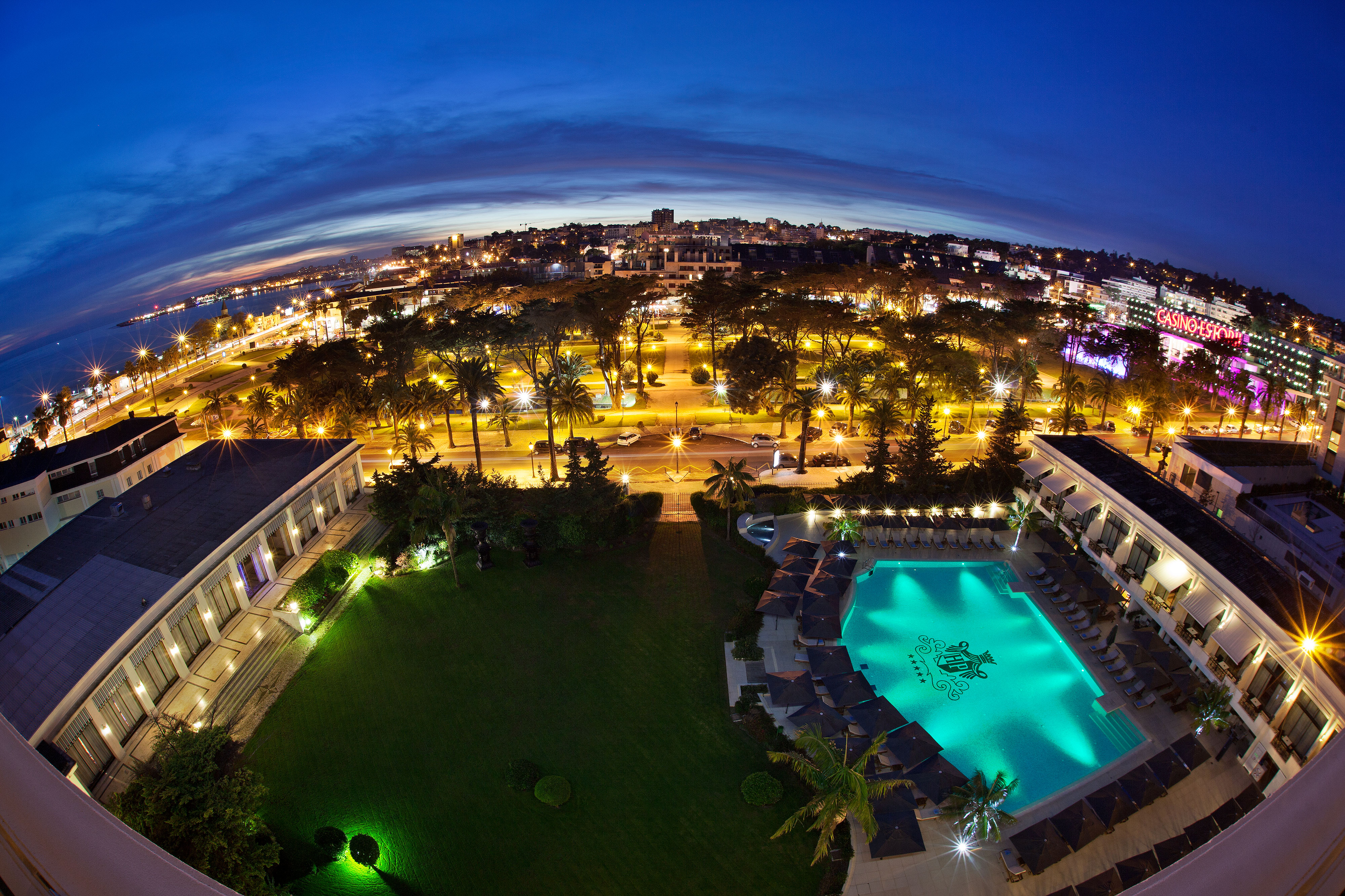 Golf-expedition-golfreizen-golfresort-Palacio-Estoril-Hotel-Golf-And-Spa-city-skyline-from-the-resort