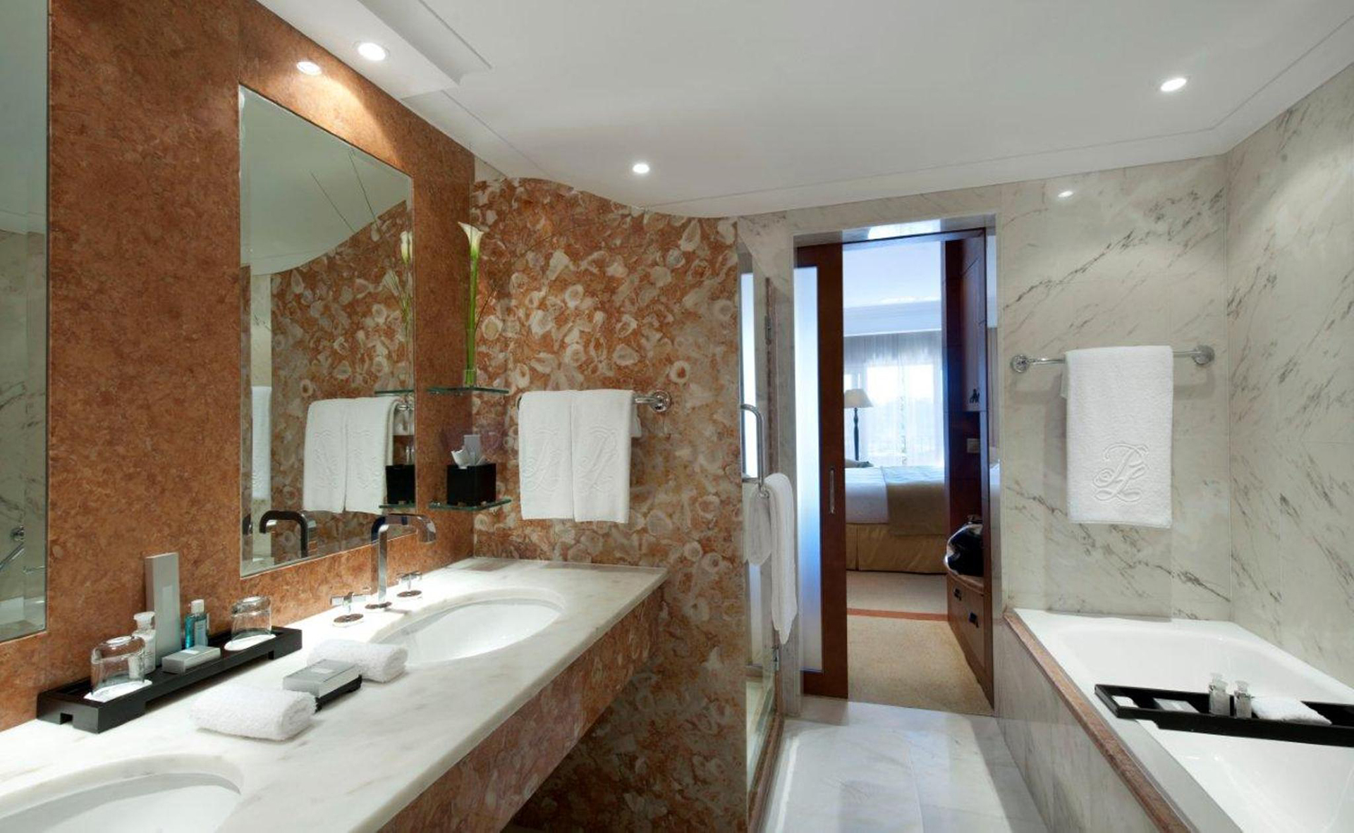 Golf-expedition-golfreizen-golfresort-Penha-Longa-Resort-appartement-deluxe-bathroom