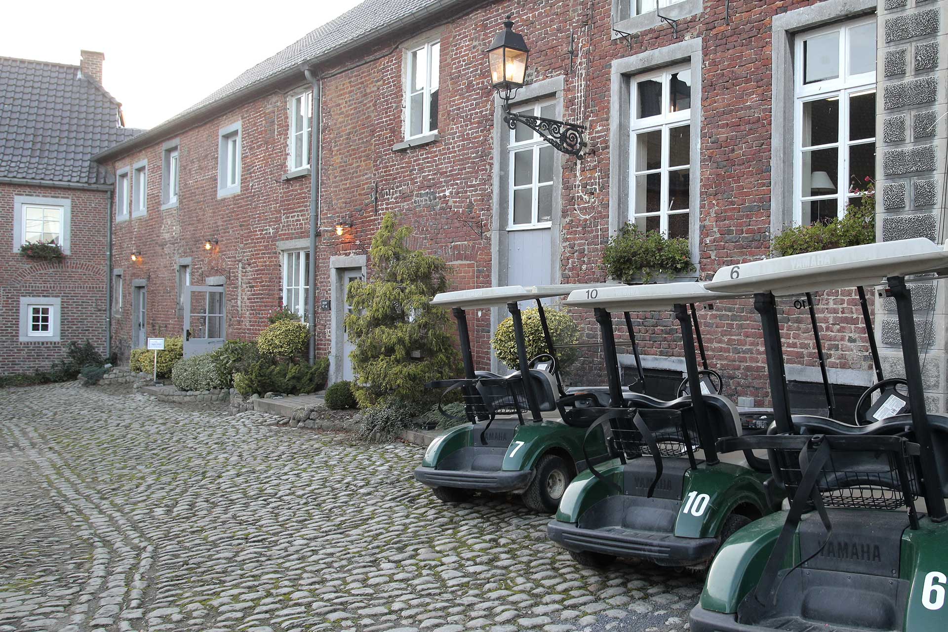 Golfexpedition-Golfreizen-België-Brussel-Pierpont-hotel-with-buggies