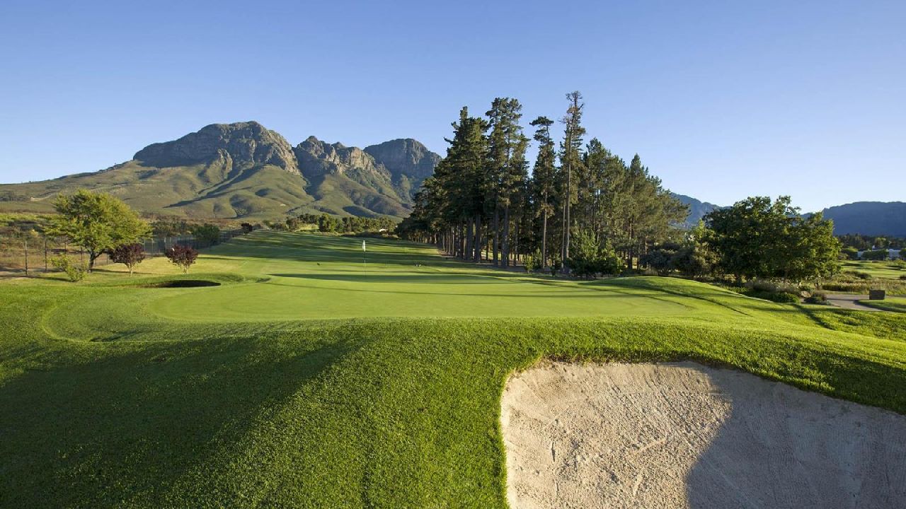 golf-expedition-golf-reis-zuid-afrika-golf-en-garden-route-golfbaan-bunker.jpg