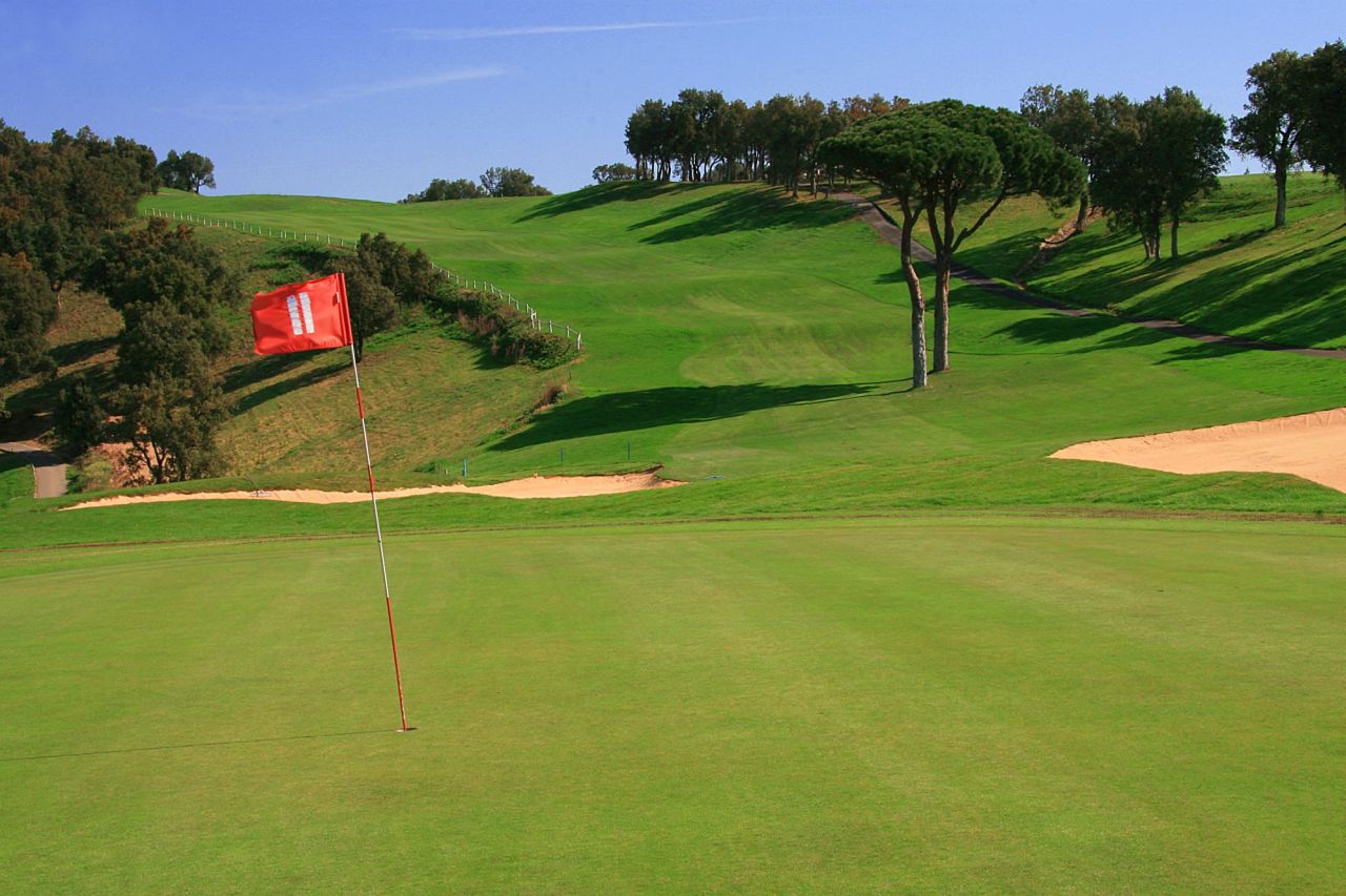 golf-expedition-golf-reizen-frank-regio-cote-d'azur-villa-la-brunhyere-green.jpg