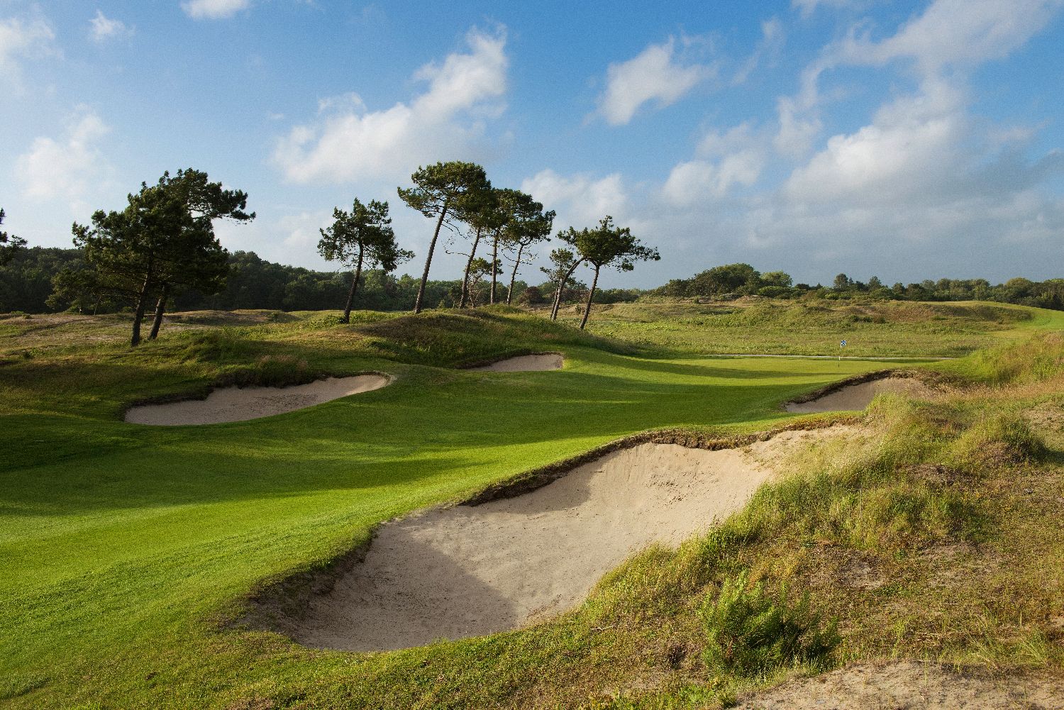 golf-expedition-golf-reizen-frankrijk-regio-pas-de-calais-hotel-barriere-le-westminster-golfbaan-met-bunker.jpg