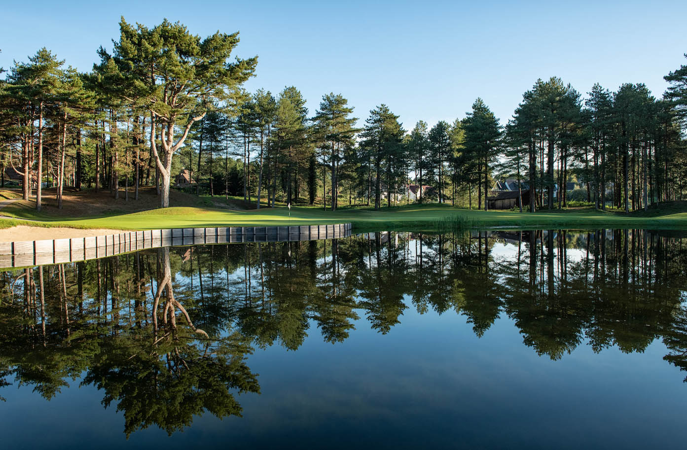 golf-expedition-golf-reizen-frankrijk-regio-pas-de-calais-chateau-tilques-golfbaan-natuur-water