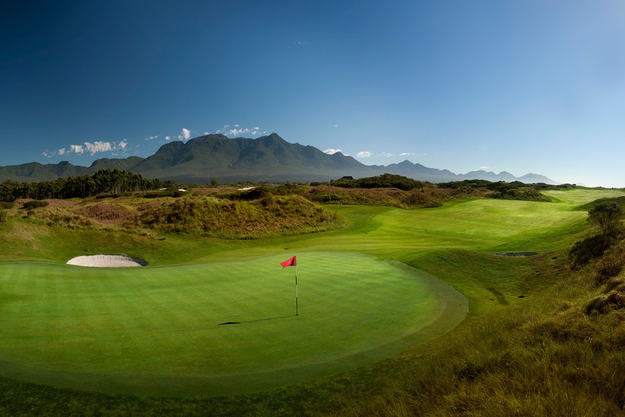 golf-expedition-golf-reizen-zuid-afrika-golfbaan-green-bergen.jpg