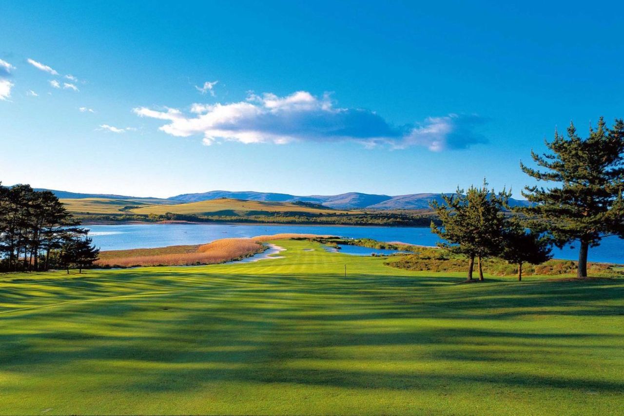 golf-expedition-golf-reizen-zuid-afrika-golfbaan-prachtige-omgeving.jpg